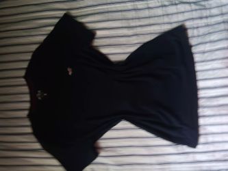 Hollister  v neck