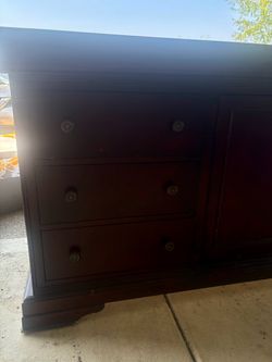 Brown dresser