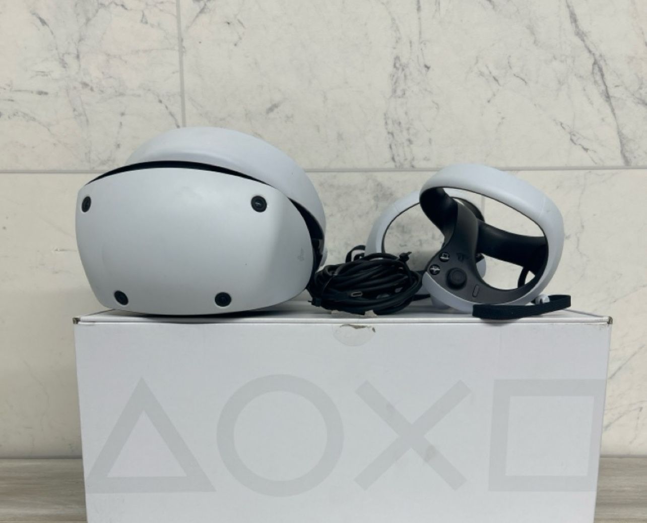 Sony PlayStation VR2 2023 Virtual Reality Bundle - White (CFI-ZVR1WX) (PO1019799) - Like New Condition