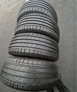 215/50:18 Goodyear