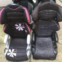 2 Booster Seats 