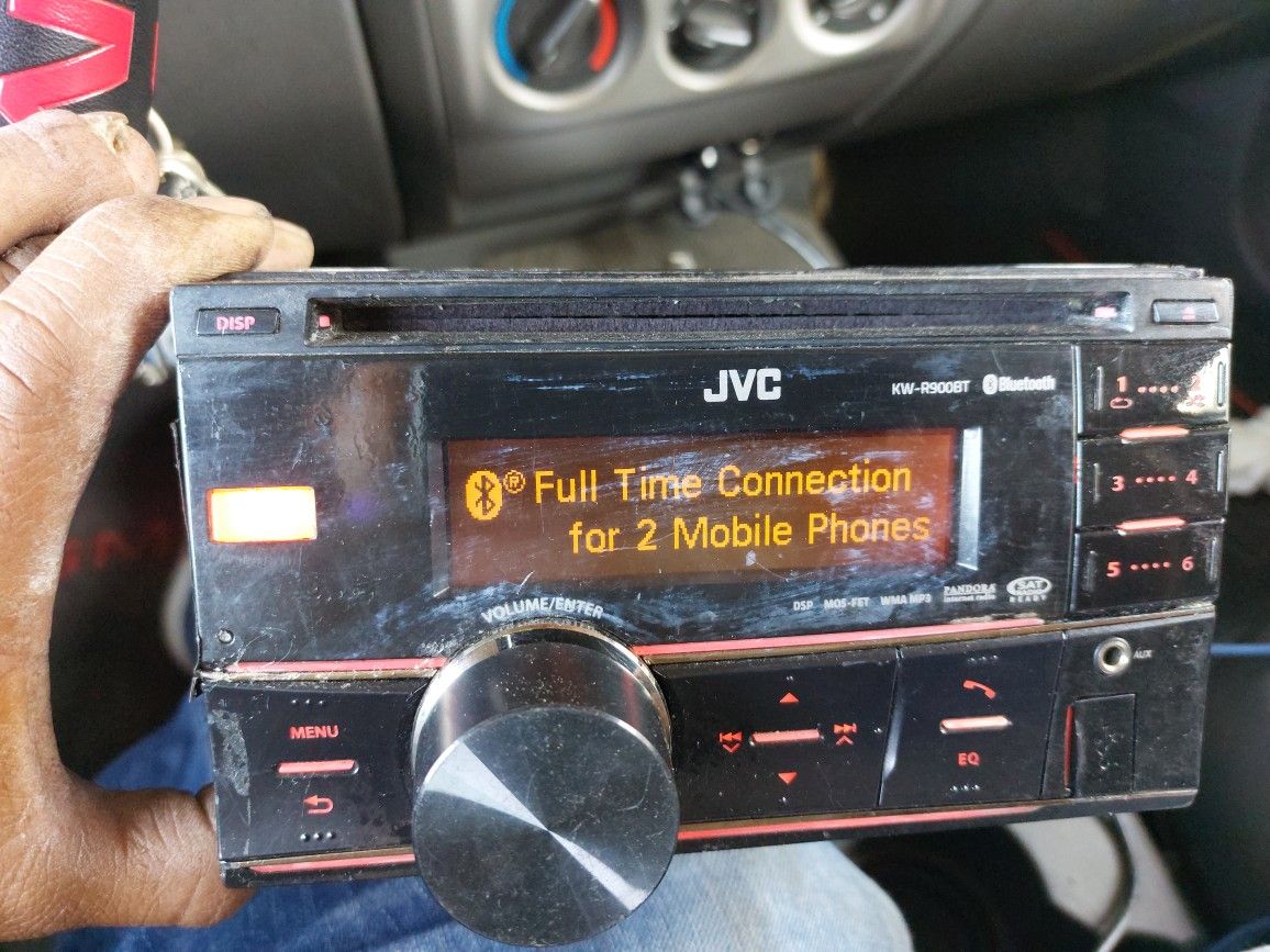 STEREO JVC CD AUX USB BLUETOOTH CAMBIA DE DIFERENTES COLORES GOOD CONDICIÓN ABLO ESPAÑOL