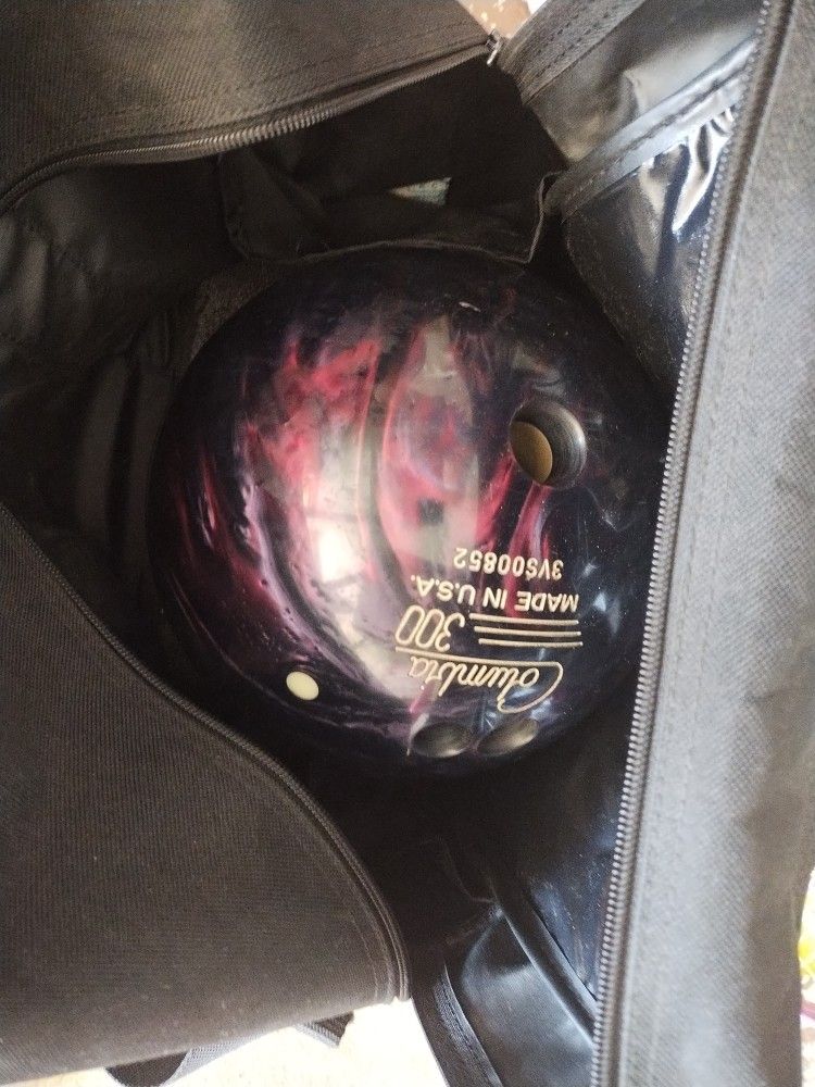 Bowling Ball With Case