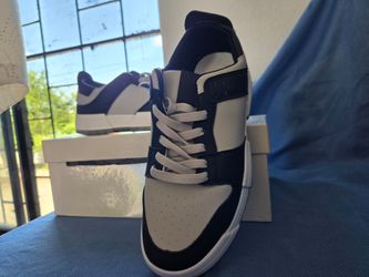 Men's Black Grey White Low Top Casual Sneakers Size EU 43 (US 10) New with Box