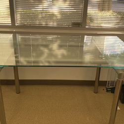 Modern  Glass Table/ Glass Desk