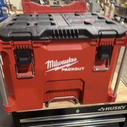 Pack Out Rolling Box