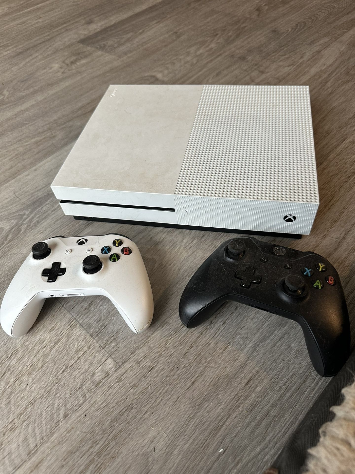 Xbox One S