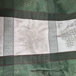 Table Cloth Oval 68.5”