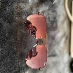 QUAY SUNGLASSES 