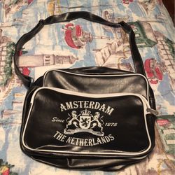Authentic Amsterdam Messenger Bag