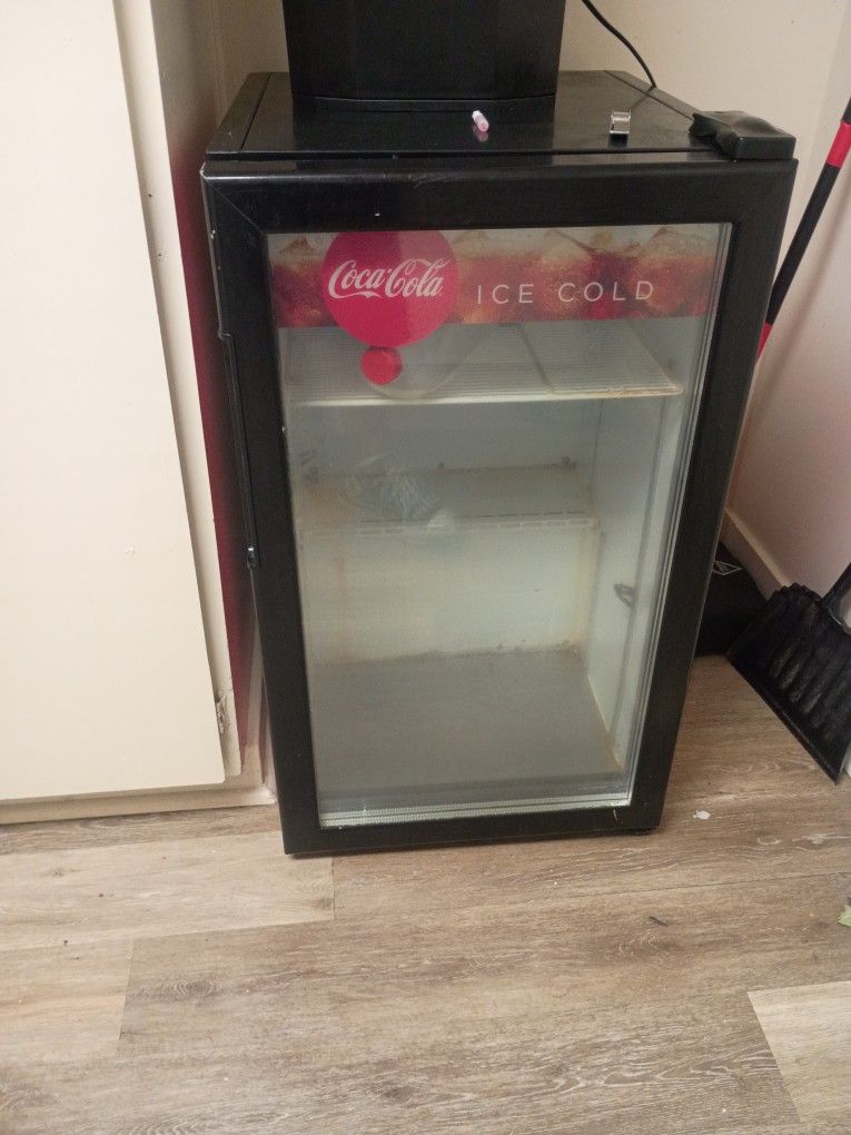 Coca Cola Mini Fridge
