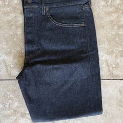 Charcoal Black Levi’s