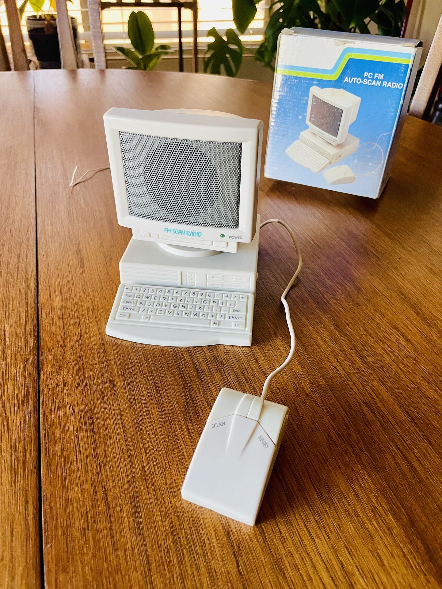 Vintage 90s PC Computer FM Radio w Mouse & Box WORKING