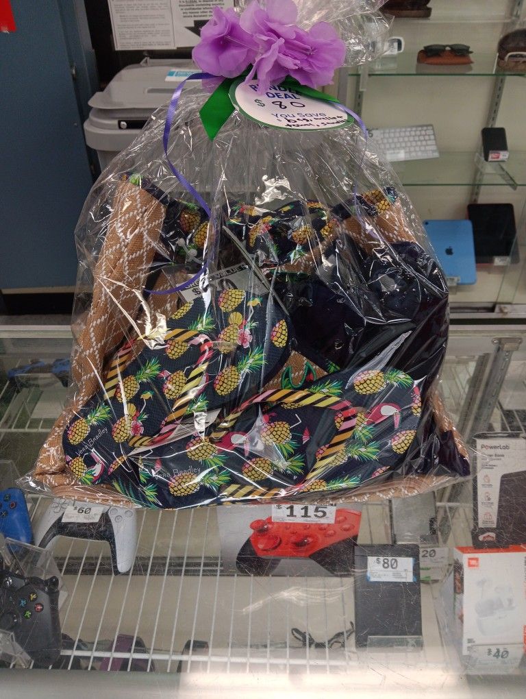 Vera Bradley Bundle Towel Flip Flops Bag