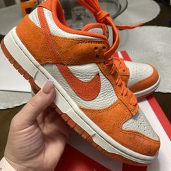 Nike Dunk Low Cracked Orange