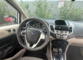 Ford fiesta 2012