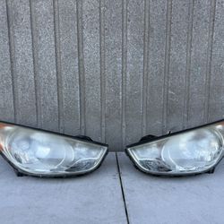 2010 2011 2012 2013 Hyundai Tucson Headlight Headlamp Right Passenger Side RH left Driver Side LH USED OEM ORIGINAL