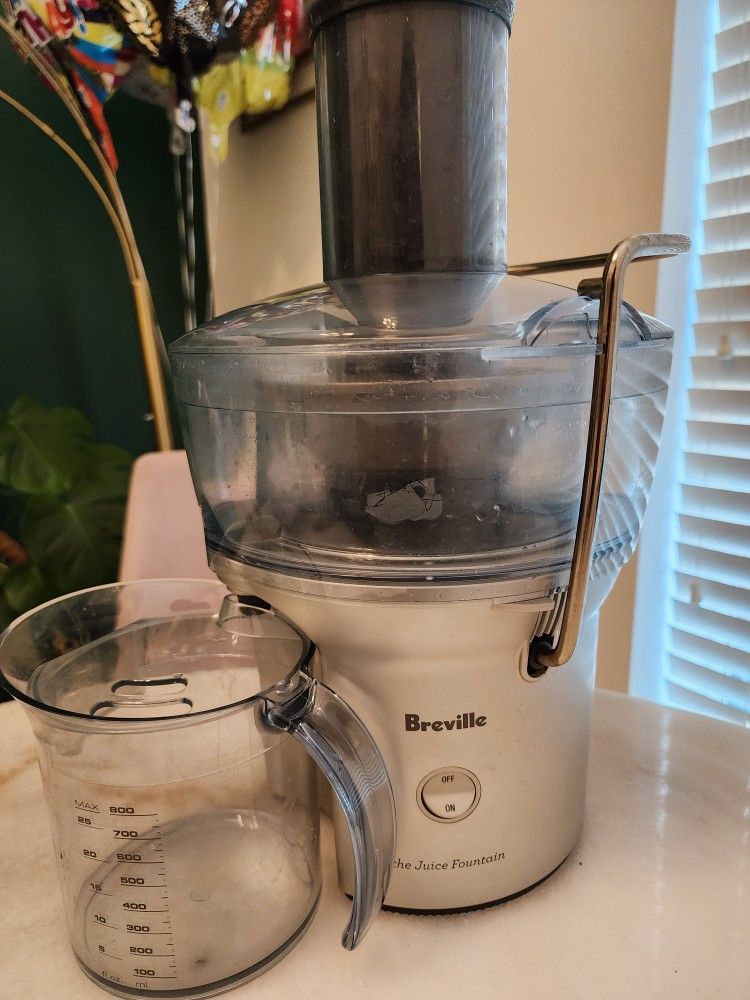 Breville Juice Fountain Compact Juicer, Silver, BJE200XL for Sale in