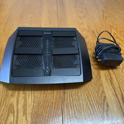 Net Gear Nighthawk X6S Tri Band Router