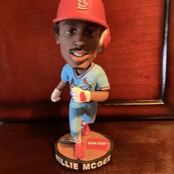 WILLIE MCGEE BOBBLEHEAD ST LOUIS CARDINALS - SGA