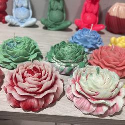 Beautiful Handmade Sandalwood Candles