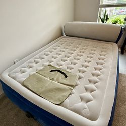 Intex Headboard 18" Queen Dura-Beam Deluxe Raised Air Bed Mattress with Built-in Pump - With carry case