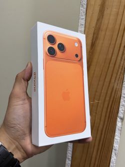 iPhone 17 Pro Max 1TB unlocked (cosmic orange)