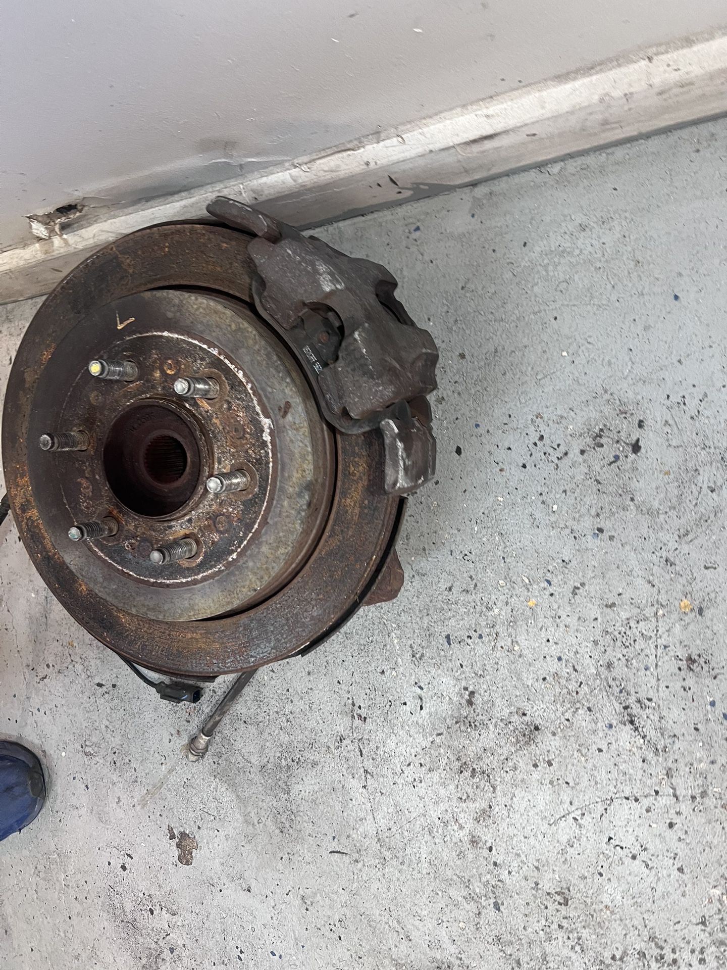 2007-2014 Ford Expedition OEM 4WD Left Rear Spindle Knuckle Hub Bearing #RT001