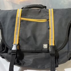 American Eagle Messenger bag 