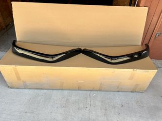 Mercedes-Benz G550 OEM Front Fender Flares In Obsidian Black