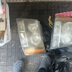 Free  2008 Chevy Head Light