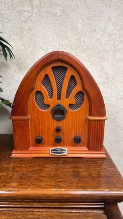 Randix old time radio with cassette player AM/FM