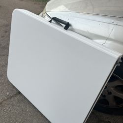 Folding Tables 