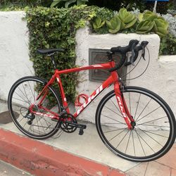 Fuji Road Bike Sportif 3.0 lE 