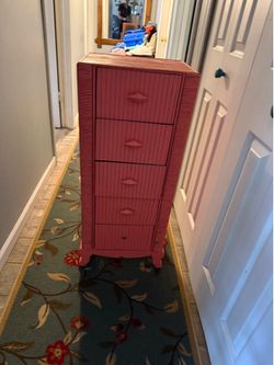 Free Chest w/5 drawers