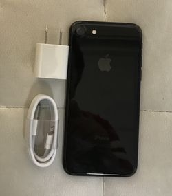 iPhone 7 128GB Factory Unlocked