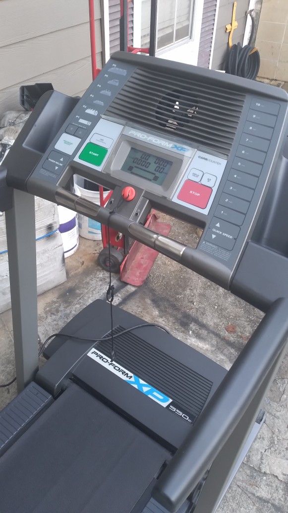 Nice Clean Working Pro form XP 550e Treadmill for Sale in Lithonia GA OfferUp