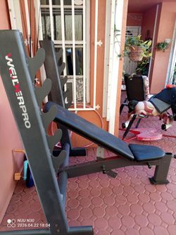Weider pro adjustable weight bench with rack & weights, bars, bumper plates