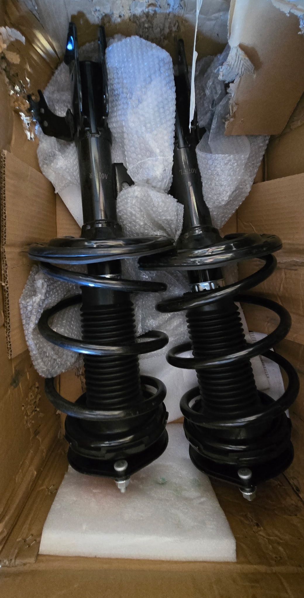 ILONPA Front Complete Struts Coil Spring Shock Assembly Fit - 2PCS (Right and Left)
