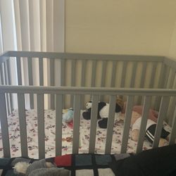 Baby crib 