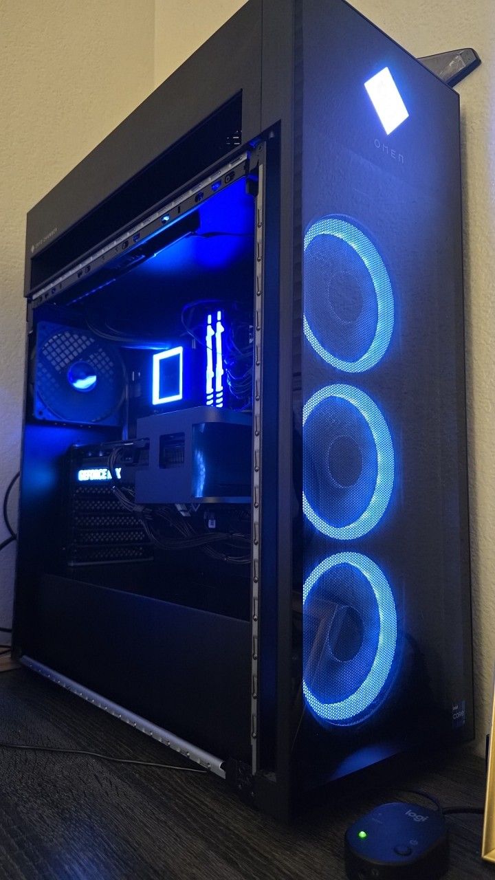 RTX 4070 GAMING PC