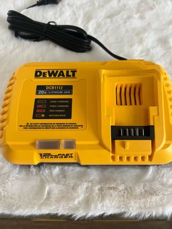 DeWalt DCB1112 20V Lithium Ion Fast Charger