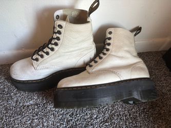 Dr. Martens
