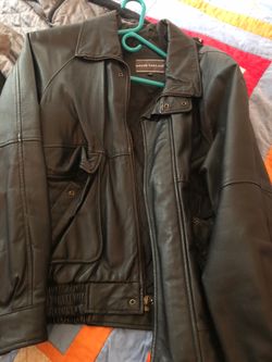 Men’s Nice Medium Black Leather Jacket