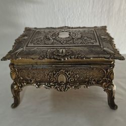 ANTIQUE - MID CENTURY SOLID BRASS JEWELRY BOX 5.5"×4"×3"