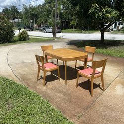 Heywood Wakefield Table & Chairs 