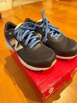 New Balance 680v6 running shoes