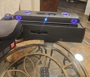 Soundbar with neck speaker
