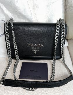 Prada Lux Galleria Saffiano Medium Tote Bag w/ Authenticity Card for Sale  in Las Vegas, NV - OfferUp