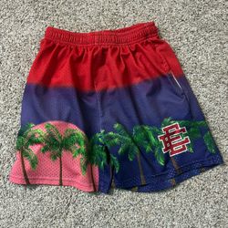 EE mesh shorts